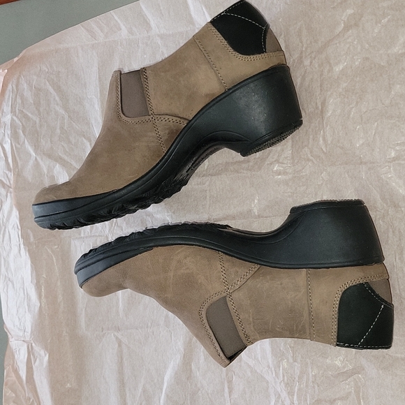 Merrell Veranda Shoes - Picture 9 of 16